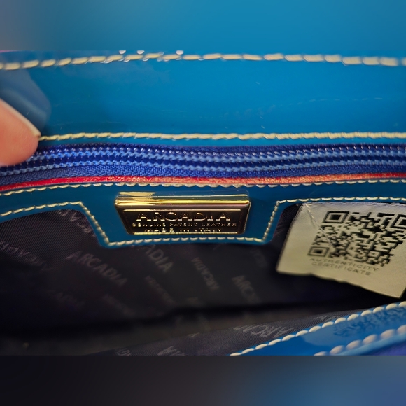 Arcadia Laila Blue Patent Leather Chain Shoulder/Crossbody Bag - Picture 2 of 10